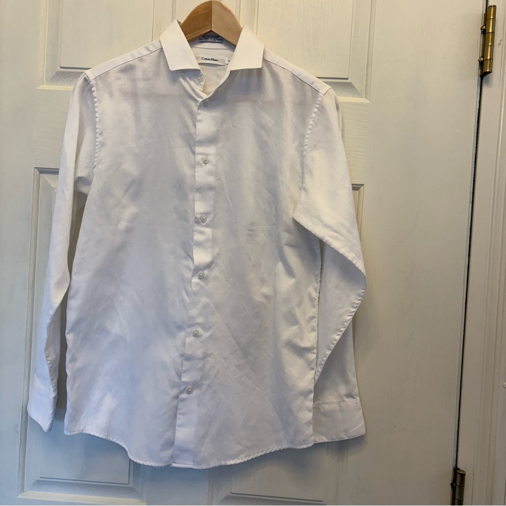 Calvin Klein Boys Size 16 Button-Down Dress Shirt